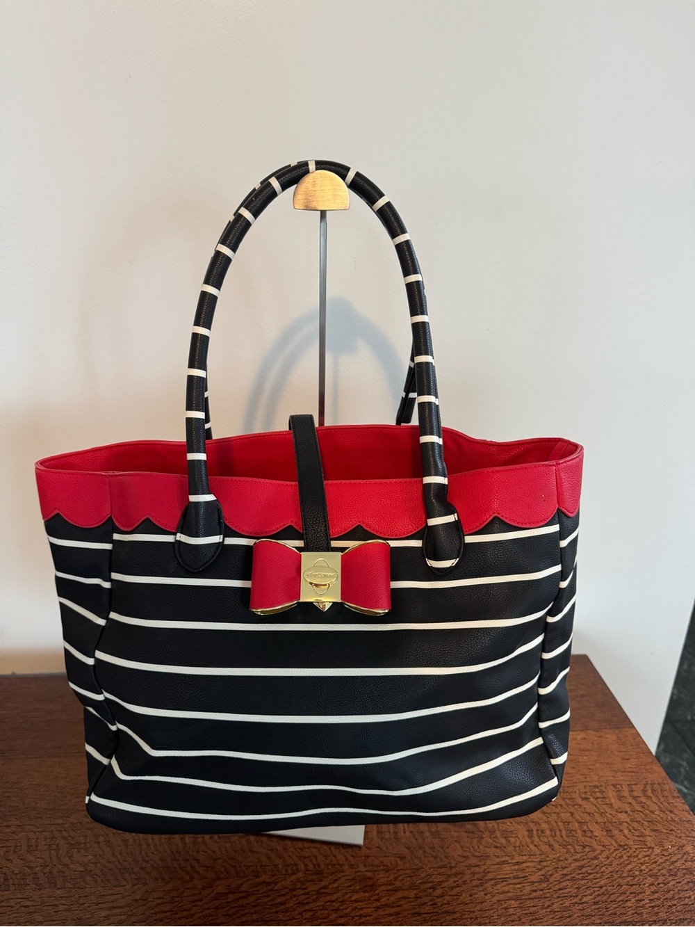 NWOT Betsey Johnson Stripe Tease Tote with Red Trim and Bow